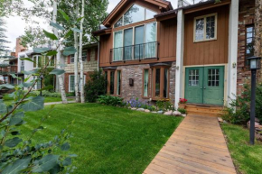 Texas Townhouse by Vail Realty